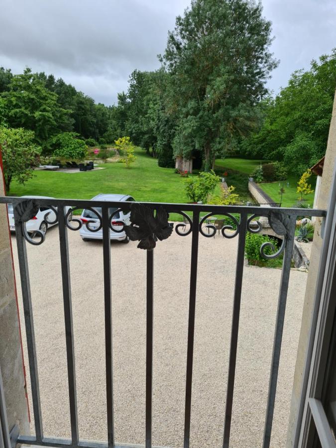 Le P'Tit Nid De Gabriel Les Touches-de-Périgny Exterior foto